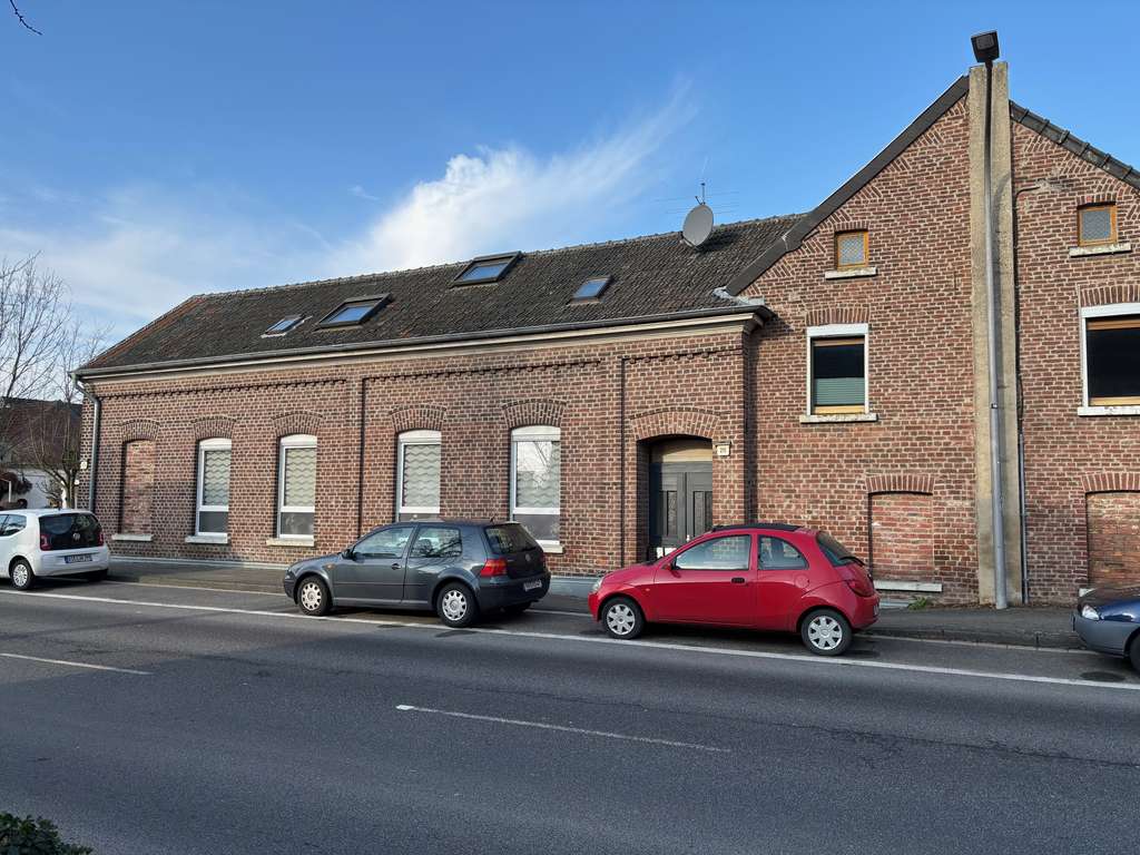 Immobilie in Viersen - Modernisiertes  4 Familienhaus in attraktiver Wohnlage von Viersen-Bockert - Bild 1