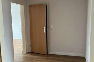 schöne 3 Zimmer Wohnung mit Balkon – Rheinstraße 18, 27570 Geestemünde, Bremerhaven – Vorschaubild 6