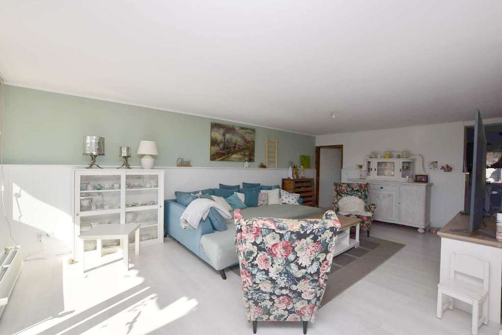 Immobilie in Börßum - Wunderschöne Doppelhaushälfte auf großem Grundstück in idyllischer Lage. - Bild 4