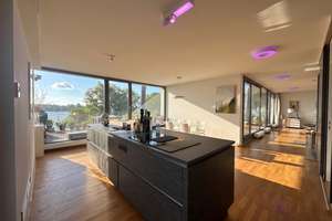 EXKLUSIVES PENTHOUSE IM BAUHAUSSTIL MIT RHEIN - BLICK, DREI TERRASSEN UND TG - STELLPLATZ – Die vollständige Adresse der Immobilie erhältst du vom Anbieter., 50996 Rodenkirchen (Ortsteil), Köln – Vorschaubild 4