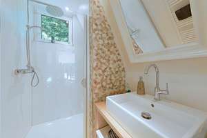 Idylle pur! Exklusives Wochenendhaus auf Pachtgrundstück mit privatem Seezugang zu verkaufen! – Die vollständige Adresse der Immobilie erhältst du vom Anbieter., 26215 Wiefelstede – Vorschaubild 8