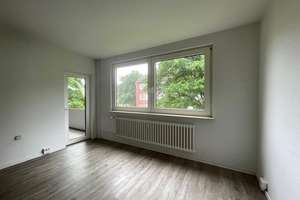 Beliebte Eigentumswohnung mit Loggia in Kiel-Projensdorf! – Charles-Roß-Ring 70, 24106 Wik, Kiel – Vorschaubild 9