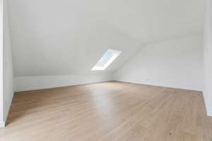 Ihr neues Zuhause: Doppelhaushälfte mit Garten und Garage – Die vollständige Adresse der Immobilie erhältst du vom Anbieter., 53229 Holtorf, Bonn – Vorschaubild 21