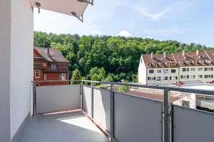 Lichtdurchflutet und mit Sonnenbalkon – 2½-Zimmer-Wohnung in Stuttgart-Süd – Neugereutstraße 10, 70199 Südheim, Stuttgart – Vorschaubild 2