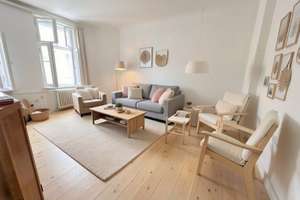 Charmante Altbauwohnung mit Entwicklungspotenzial im beliebten Richardkiez – Die vollständige Adresse der Immobilie erhältst du vom Anbieter., 12043 Neukölln (Ortsteil), Berlin – Vorschaubild 1