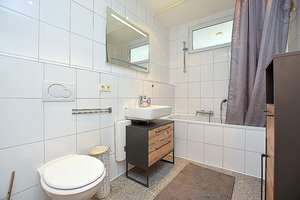 Modern möblierte Dachgeschosswohnung in Stuttgart West/Nord – Die vollständige Adresse der Immobilie erhältst du vom Anbieter., 70174 Relenberg, Stuttgart – Vorschaubild 4