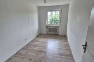 2-Familienhaus mit 5 Zimmer Wohnungen und Möglichkeit einen zusätzlichen Bauplatz zu erwerben – Die vollständige Adresse der Immobilie erhältst du vom Anbieter., 93077 Bad Abbach – Vorschaubild 5