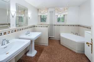 Property thumbnail 11