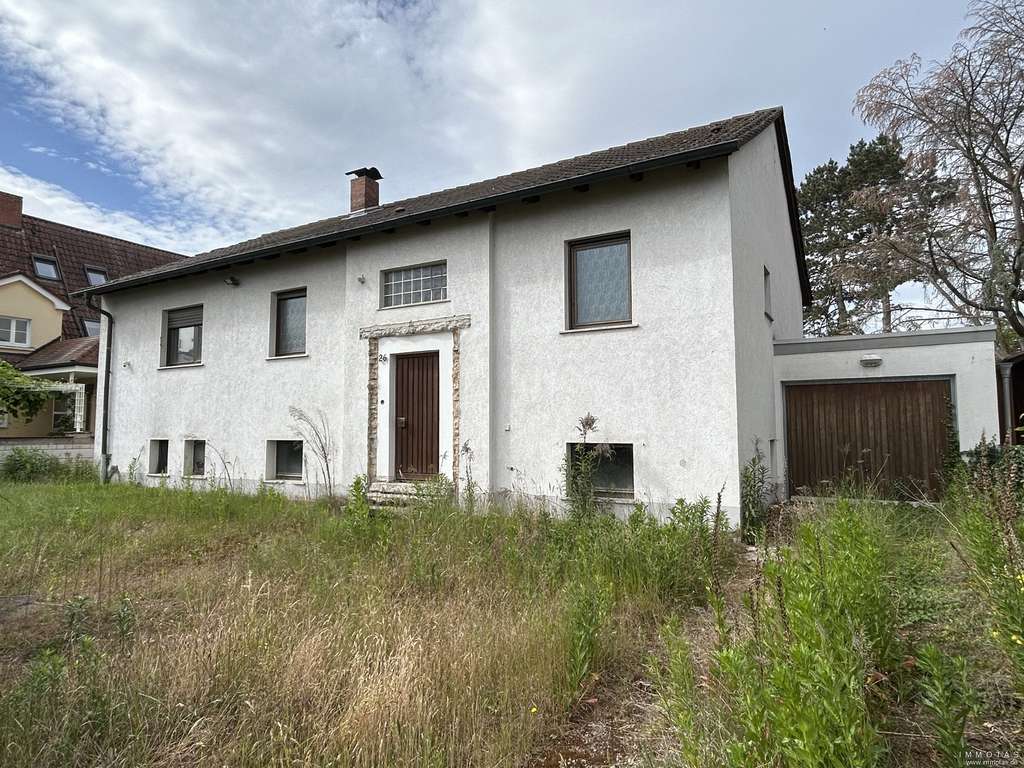 Immobilie in Limburgerhof - Freistehendes Einfamilienhaus - bereits entkernt - mit großem Grundstück in Top-Lage in Limburgerhof - Bild 0