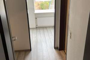 2 Zimmer- Appartement in beliebter Wohnlage am Siegener Giersberg  zu verkaufen – Die vollständige Adresse der Immobilie erhältst du vom Anbieter., 57072 Siegen, Siegen – Vorschaubild 3