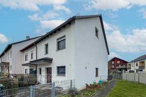 Ihr neues Zuhause in Hildrizhausen: Sonniger Garten, zwei Stellplätze und Raum für die ganze Familie – Böblingen (Kreis) – Vorschaubild 2