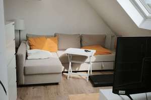 Charmante 2-Zimmer-DG-Wohnung in einer denkmalgeschützten Stadtvilla | Eislingen – Die vollständige Adresse der Immobilie erhältst du vom Anbieter., 73054 Eislingen/Fils – Vorschaubild 12