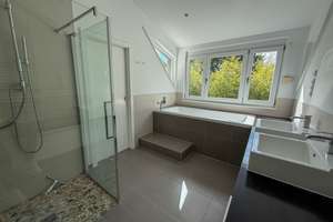 Drei vollwertige Etagen, ca. 235 m² — Architektonisches Einfamilienhaus im Herzen Harlachings – Die vollständige Adresse der Immobilie erhältst du vom Anbieter., 81545 Harlaching, München – Vorschaubild 11