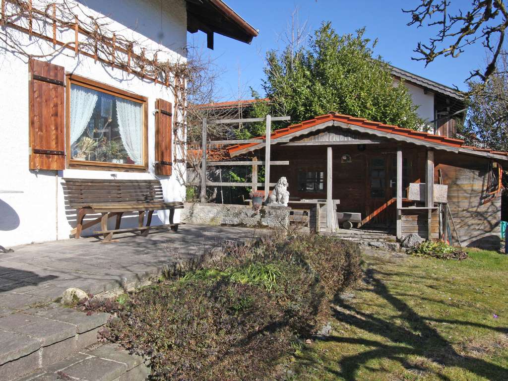 Immobilie in Rimsting - Ruhige Ortsrandlage und herrlicher Blick auf die Chiemgauer Alpen - Bild 4