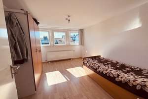 Klein, fein und mein: Traumhafte DG-Wohnung zum Verkaufen in Essen Borbeck – Die vollständige Adresse der Immobilie erhältst du vom Anbieter., 45355 Bochold, Essen – Vorschaubild 4
