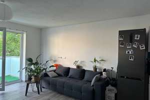 Neuwertige 3-Zimmer-Wohnung in ruhiger Lage in Augsburg-Lechhausen – Die vollständige Adresse der Immobilie erhältst du vom Anbieter., 86167 Lechhausen-West, Augsburg – Vorschaubild 2