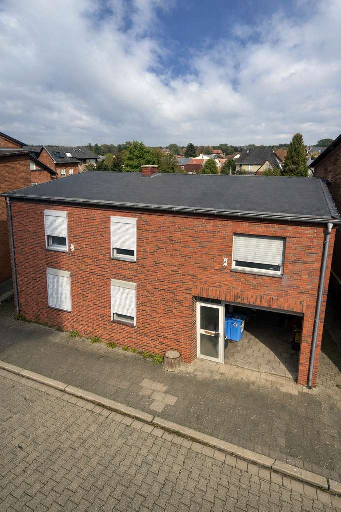 Immobilie in Jülich - Haus mit Potenzial: Charmantes Sanierungsobjekt in Jülich-Selgersdorf - Bild 1