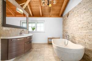 Modernes Einfamilienhaus im Toskana-Stil mit Pool – Die vollständige Adresse der Immobilie erhältst du vom Anbieter., 93173 Wenzenbach – Vorschaubild 15