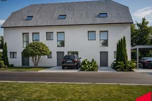 Frankfurt Nieder-Eschbach: Reihenmittelhaus, 5 Zimmer, 143 m², Garten – 60437 Nieder-Eschbach, Frankfurt am Main – Vorschaubild 2