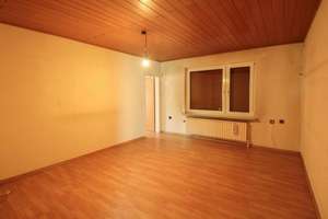 Charmantes Haus auf Eckgrundstück mit großem Potenzial in Düsseldorf-Vennhausen – Die vollständige Adresse der Immobilie erhältst du vom Anbieter., 40627 Vennhausen, Düsseldorf – Vorschaubild 10