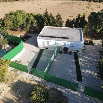 Ländliches Anwesen mit mehreren Wohneinheiten und Freizeitbereich in Vejer de la Frontera Cádiz