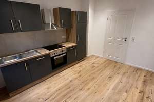Stilvolle 2‑Zimmer‑Wohnung mit großer Wohnküche & Badewanne
