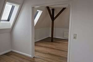 Kleine gemütliche 2-Raum-Dachgeschosswohnung in der Niedersedlitzer Blumensiedlung – frei ab sofort – Lugaer Str. 40, 1259 Niedersedlitz, Dresden – Vorschaubild 8