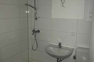 Frisch sanierte Balkonwohnung sucht neuen Mieter - mit neuem Vinyl und neuem Bad – Am Kreyenbergshof 34, 47167 Röttgersbach, Duisburg – Vorschaubild 3