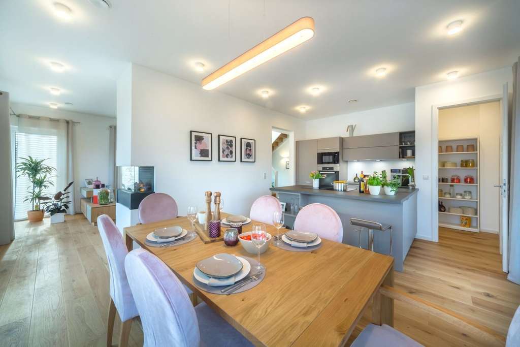 Immobilie in Kindsbach - DAS GENERATIONENHAUS MIT DEM GEWISSEN ETWAS - Bild 4