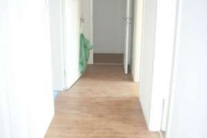 vermietete 4- Raumwohnung mit Dachterrasse, Einbauküche, Vollbad mit Eckbadewanne und Laminat – Die vollständige Adresse der Immobilie erhältst du vom Anbieter., 18055 Stadtmitte, Rostock – Vorschaubild 6