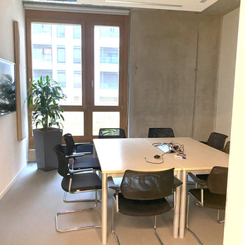 Moderne Bürofäche zur Untervermietung in bester Lage