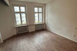 Charmantes Altbau-Juwel im Herzen von Berlin: Großzügige 4-Zimmer-Wohnung in begehrter Lage – Die vollständige Adresse der Immobilie erhältst du vom Anbieter., 10717 Wilmersdorf, Berlin – Vorschaubild 11