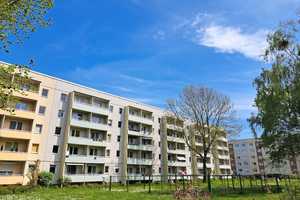 Aufgepasst 4-Raum Wohnung - Kreative Mieter gesucht! Renovierungsgutschein geschenkt! – Lunochodstr. 63, 39118 Magdeburg – Vorschaubild 3