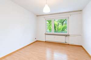 Ginnheim! Durchdachte 3-Zimmer mit Balkon, Einbauküche, Klimaanlage und optionalem Stellplatz – 60431 Ginnheim, Frankfurt am Main – Vorschaubild 6