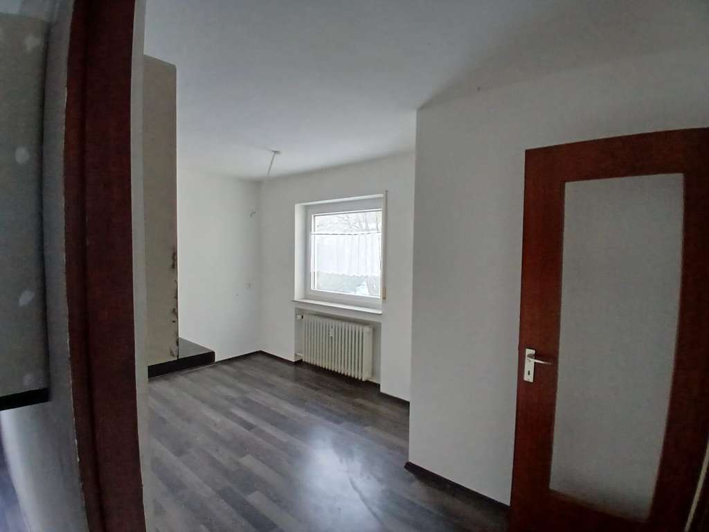 Immobilie in Laichingen - Gepflegte 3,5-Zimmer-Wohnung mit Balkon in Laichingen - Bild 3