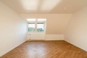 Sanierte Dachgeschosswohnung mit traumhaftem Rheinblick!  – Die vollständige Adresse der Immobilie erhältst du vom Anbieter., 56076 Pfaffendorf, Koblenz – Vorschaubild 6
