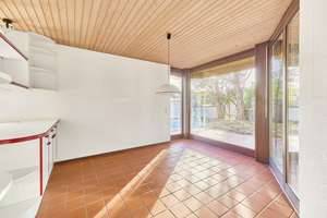 Architektenhaus mit zwei Wohneinheiten, Sauna, großem Grundstück und Waldrandlage zur Modernisierung – Die vollständige Adresse der Immobilie erhältst du vom Anbieter., 64289 Kranichstein, Darmstadt – Vorschaubild 10