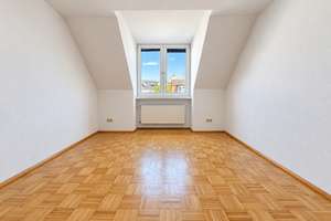 Düsseldorf-Oberbilk: Charmante 2-Zimmer-Dachgeschosswohnung mit Galerieebene und Balkon! – 40227 Oberbilk, Düsseldorf – Vorschaubild 2