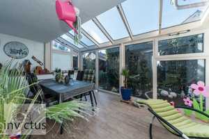 Wohnen mit Stil: Großzügiges Haus mit 6 Zimmern, Wintergarten, Doppelgarage, Kamin & Einliegerwhg! – Heilbronn (Kreis) – Vorschaubild 9