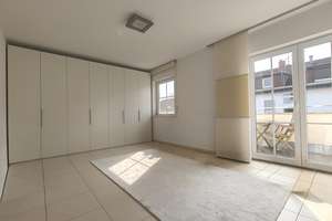 ** Vor den Toren Frankfurts - Exklusive Doppelhaushälfte mit neuer Luxus-EBK, Wall-Box & Garage! ** – Heinrich-Heine-Straße 12 A, 63303 Dreieich – Vorschaubild 14