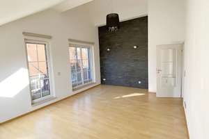 Kreative Dachgeschosswohnung mit Balkon – ruhig und zentral in München-Daglfing – Kunihohstraße XXX, 81929 Daglfing, München – Vorschaubild 3
