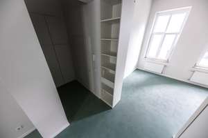 Coole lässige Altbauwohnung, begehbarer Kleiderschrank, voll eingerichtet, BOLON Designboden – Herzogstraße 25, 40215 Friedrichstadt, Düsseldorf – Vorschaubild 17