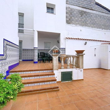 Haus mit 4 Schlafzimmern, Terrasse und Patio in Es Castell, Menorca zu verkaufen