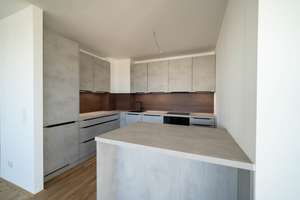 Lichtdurchflutete Dreizimmerwohnung mit Bad und Gäste-WC, großem Balkon und Einbauküche – Dr.-Gessler-Straße 2, 93051 Großprüfening-Dechbetten-Königswiesen, Regensburg – Vorschaubild 4