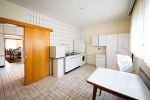 Repräsentative Immobilie:vermietete Praxis und großzügige Wohnung auf 2 Etagen.Sauna,Pool,Balkone – Die vollständige Adresse der Immobilie erhältst du vom Anbieter., 38350 Helmstedt – Vorschaubild 16