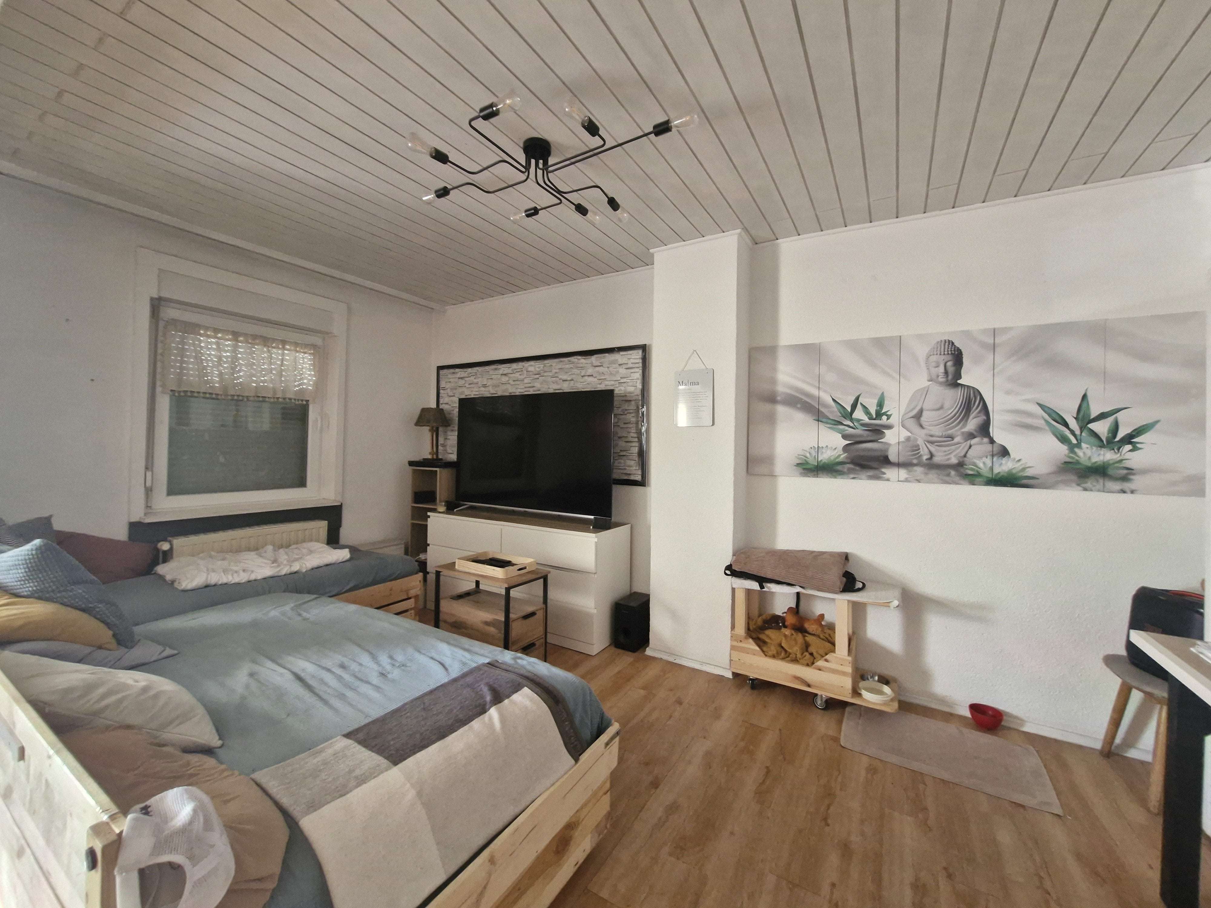 Immobilie in Wadgassen - Charmantes Einfamilienhaus mit Garage und pflegeleichtem Garten - Bild 4