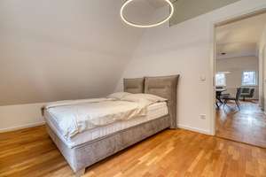 Möbliertes Wohnen: Großzügige 2-Zimmer-Wohnung im Herzen der Ettlinger Altstadt – Die vollständige Adresse der Immobilie erhältst du vom Anbieter., 76275 Ettlingen – Vorschaubild 2