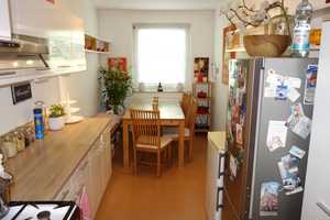 EXKLUSIV LESSINGPLATZ BALKON WANNENBAD EINBAUK. MÖGL. RENOVIERT HELL+RUHIG PARKETT 4. ETAGE/OBERBILK – Lessingstraße 61, 40227 Düsseldorf – Vorschaubild 6