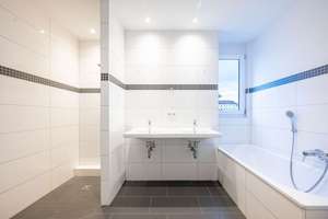 🏡 Wohnen am Tegler See - Moderne 5 Zi-DHH mit großem Garten, Stellplatz, EBK, 2 Bädern & G-WC – Die vollständige Adresse der Immobilie erhältst du vom Anbieter., 13405 Tegel, Berlin – Vorschaubild 10