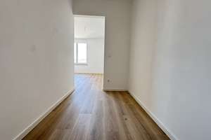 Traumhafte 2,5 -Zimmer-Wohnung mit Ankleidebereich – Von-Hünefeld-Straße 24, 89231 Neu-Ulm – Vorschaubild 5